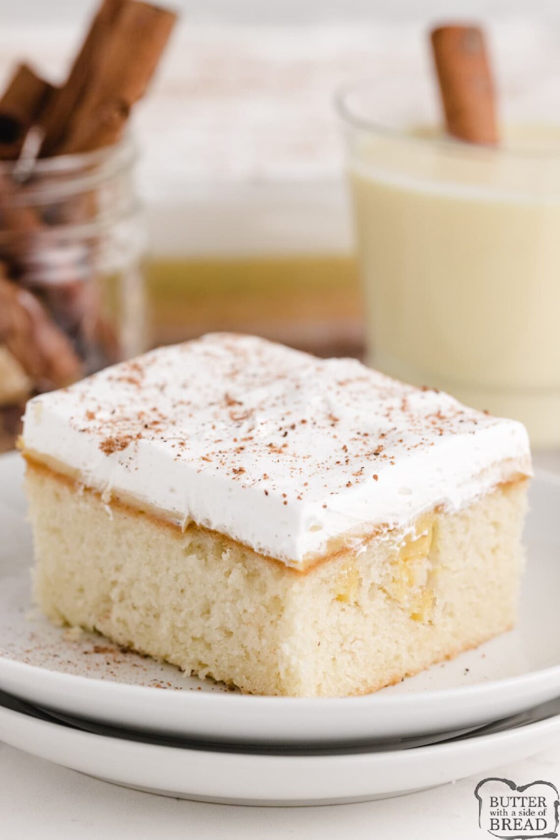 Eggnog Poke Cake – Recipe Ketchup